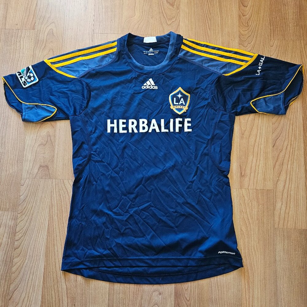 Never worn! Vintage Adidas MLS replica LA Galaxy Herbalife jersey - size large